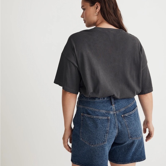 Madewell Garmet-Dyed Oversized Pocket Tee - Picture 3 of 3